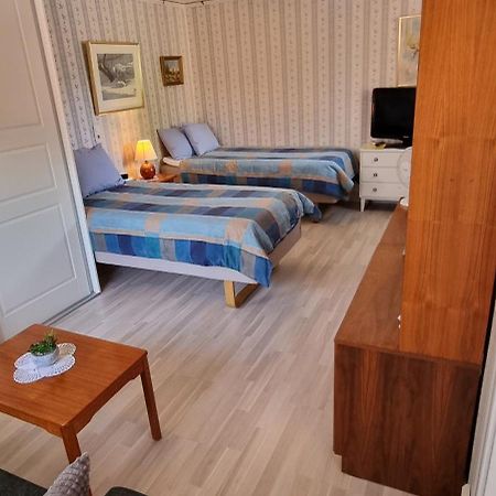 Bo I Trelleborg Apartment ภายนอก รูปภาพ
