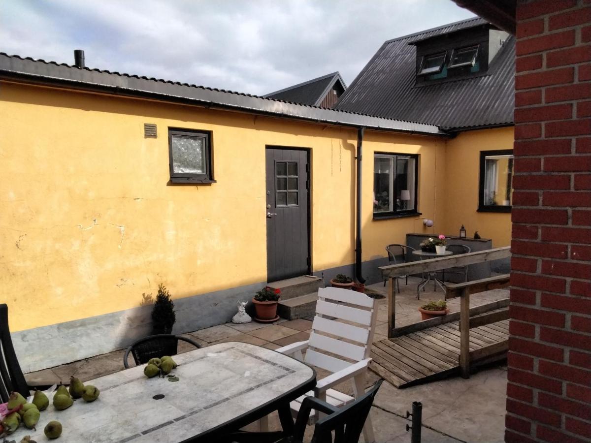 Bo I Trelleborg Apartment ภายนอก รูปภาพ
